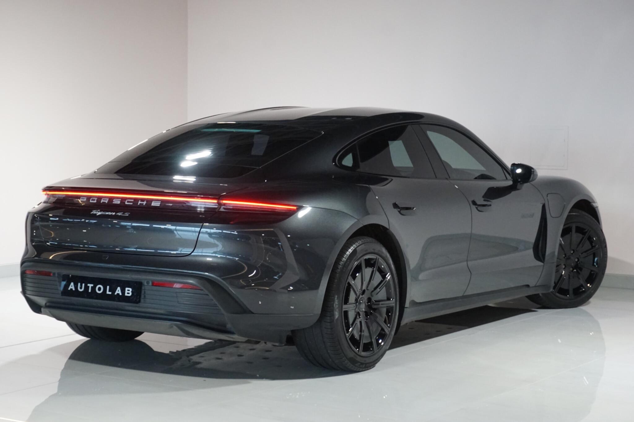 Porsche Taycan Performance Plus 93.4kWh 4S Saloon 4dr Electric Auto 4WD (571 ps)